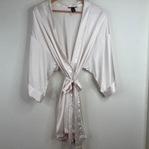 Victorias Secret Satin Robe M/L Blush Pink Kimono Lounge Lingerie Luxury Bridal
